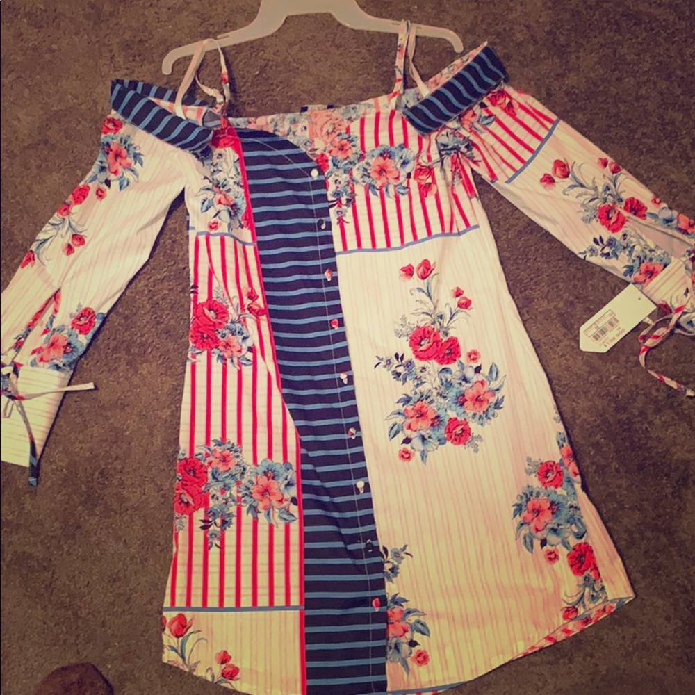 Shoulder dress from Colombian Chic Store